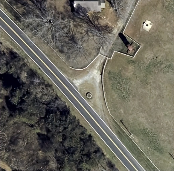 华裔耶鲁高材生撞花坛,耶鲁华裔学生撞上路边花坛身亡