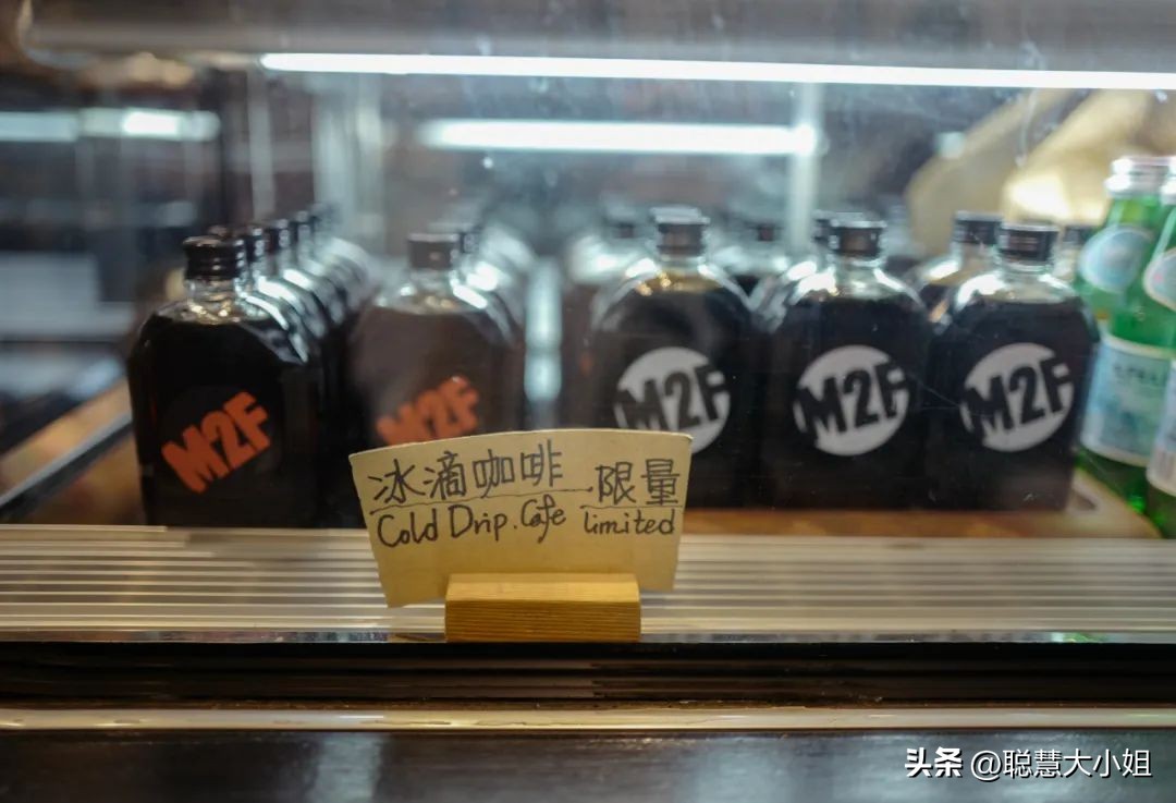 去这条充满松弛感的“小马路”，慵懒地溜达一天才是正经事