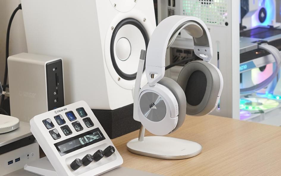 好看充满科技感的桌搭,桌搭好物推荐简约