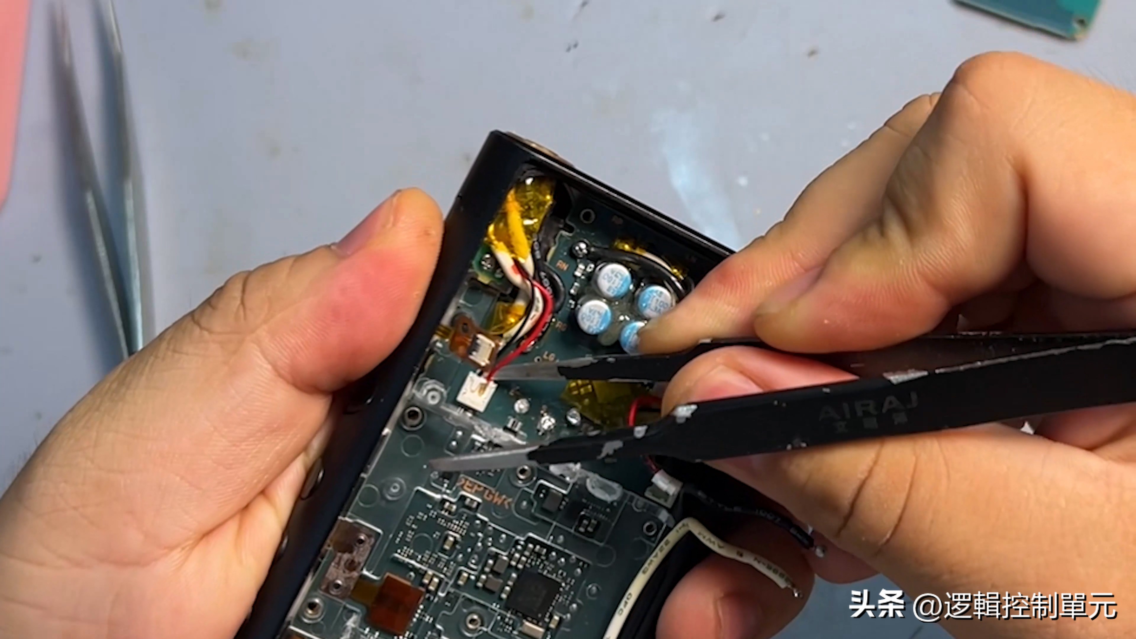 sony播放器zx300a拆解,索尼zx300a怎样更换电池