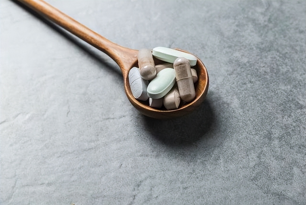 医生强调：“奥美拉唑”虽好，但仅对这3种病有效，希望你别乱吃