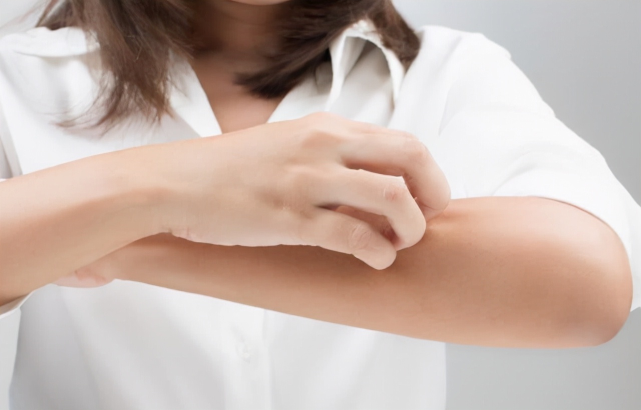 几块钱的红霉素和几十块的红霉素,几块钱红霉素眼膏