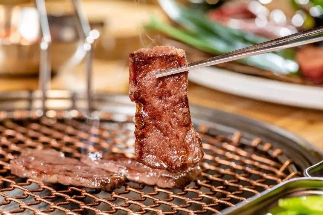 韩国人真的吃不起肉和水果吗,韩国人到底吃不吃得起肉