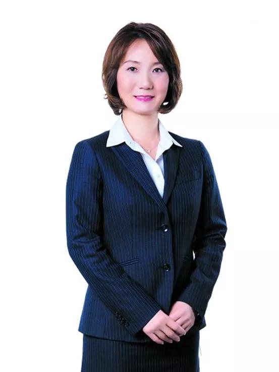 中国女足夺冠回国车队,中国女足冠军座驾是什么车