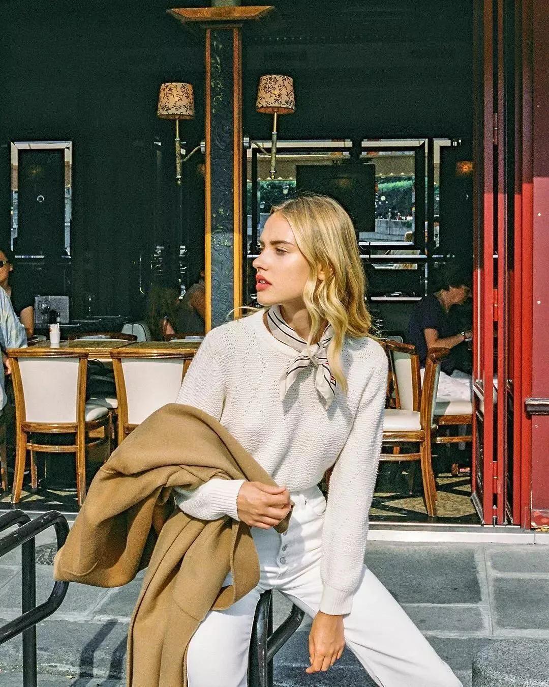 女性丝巾的时尚打法,女人的高档洋气的丝巾