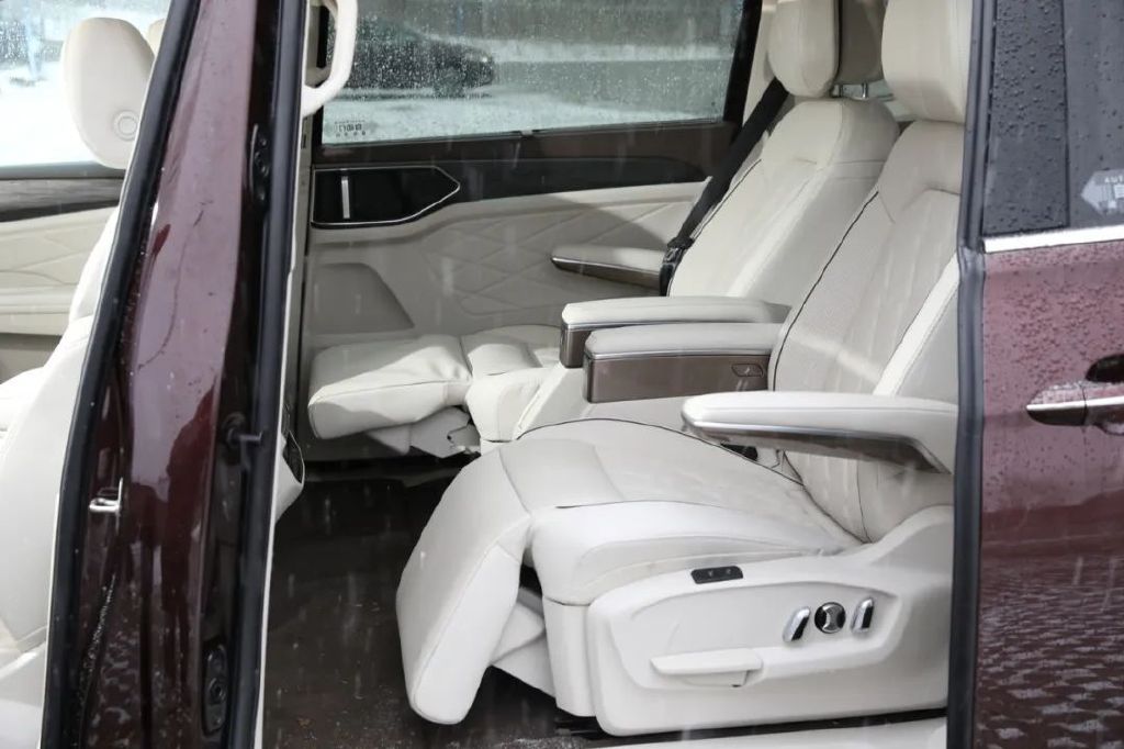 大众威然七座商务车2022款多少钱,大众威然值不值得购买最新消息