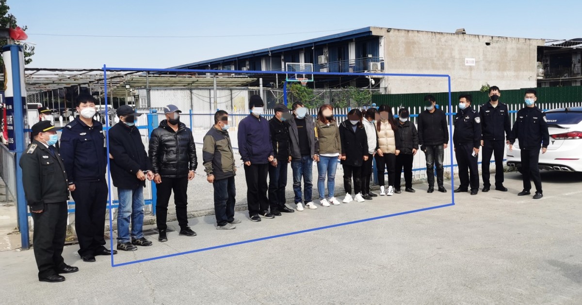 喜迎二十大忠诚保平安视频,民警喜迎二十大忠诚保平安纪实