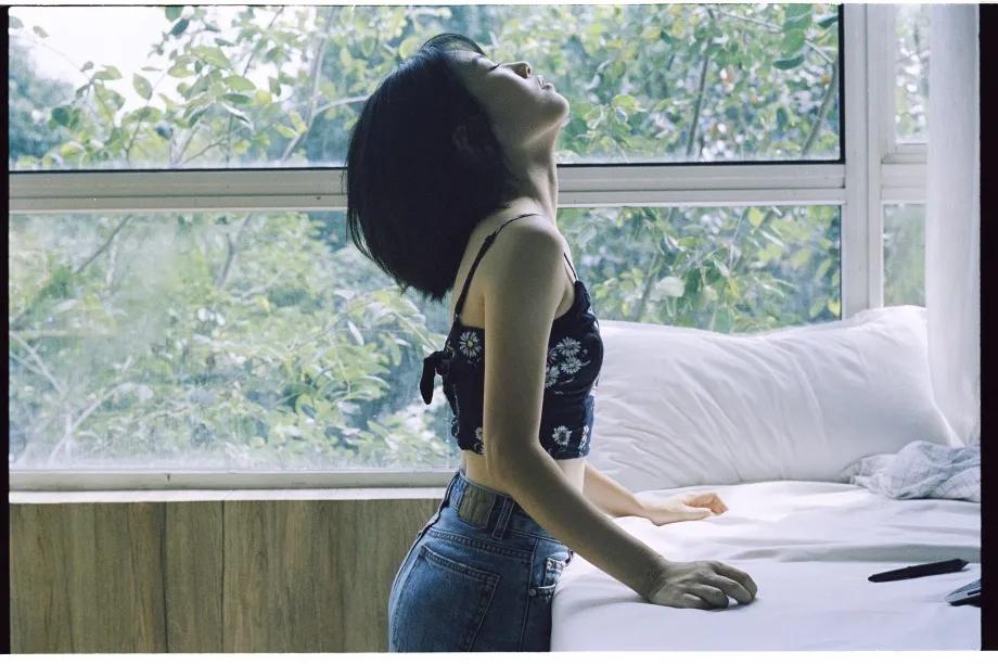 清新女大学生写真,青春活力大学生写真照片