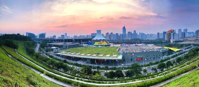 修建一公里高速路为何要那么多钱,已修好的高速路周边多少米能修路