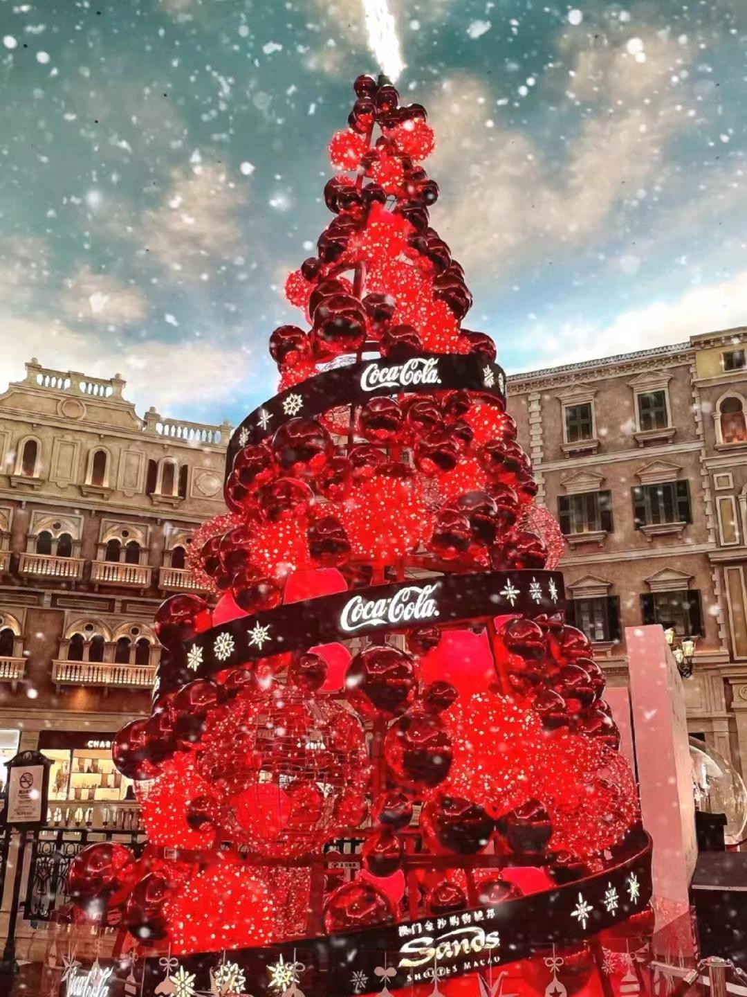 奢侈品秀场设计经典,奢侈品门店圣诞装扮