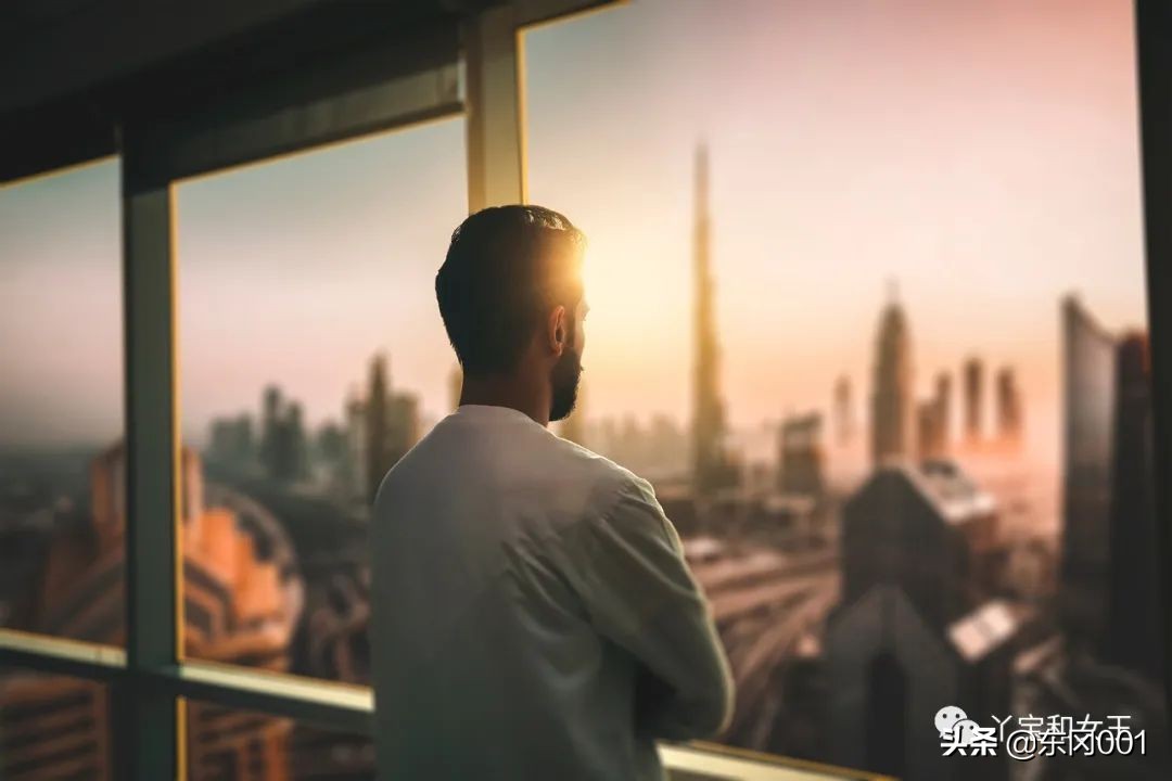 在迪拜工作生活成本,在迪拜赚钱一个月有多少