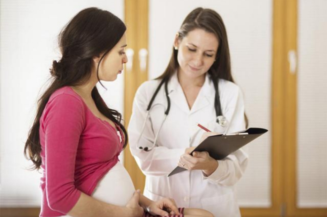 屁股小的女人是易孕体质么,屁股大的女生是不是易孕