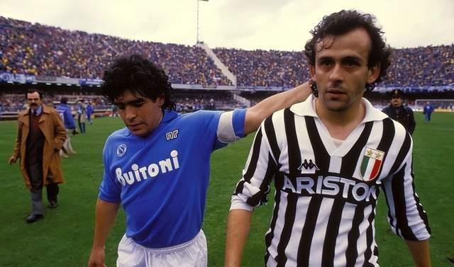 传奇永不谢幕克鲁伊夫马拉多纳,马拉多纳克鲁伊夫地位