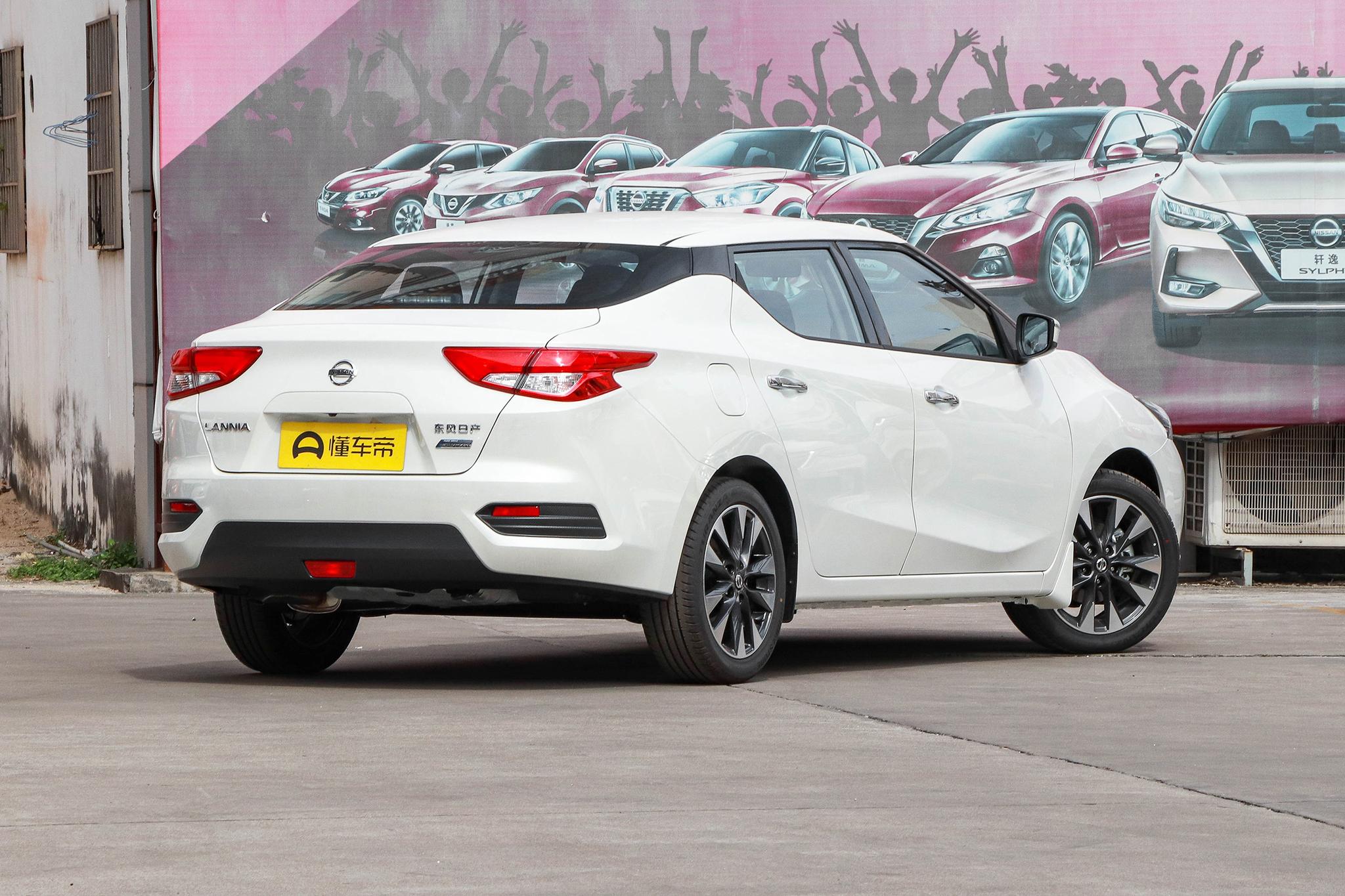 19款日产蓝鸟自动挡油耗是多少,2007款日产蓝鸟油耗接近10个油