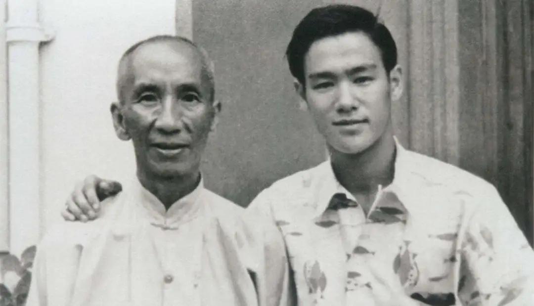 你熟悉的这个世界可能已经被“神”重置了（下）