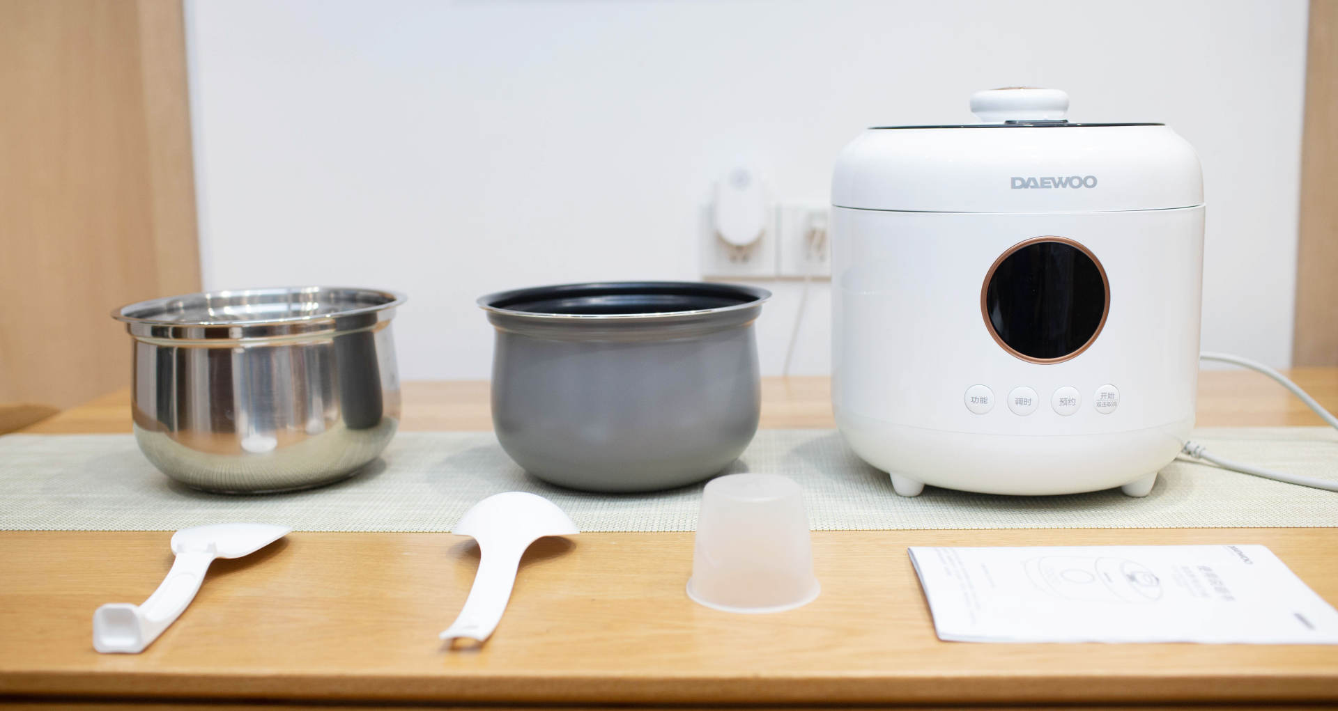 电压力锅和高压锅什么区别,电压力锅和高压锅哪个更好