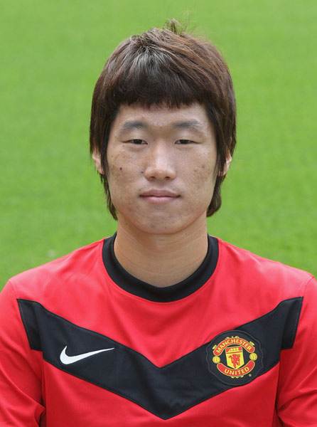 亚洲第一位欧冠得主,曼联高光朴智星