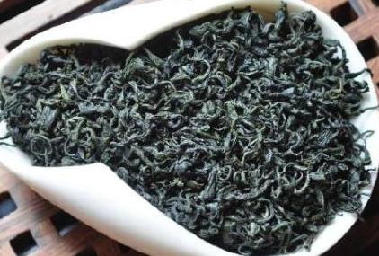 广东老板放弃皮革生意，靠“壮阳树”年入千万，一张树皮卖千元