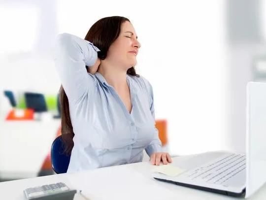 每天久站8小时对身体有什么影响,每天久坐8个小时以上的危害