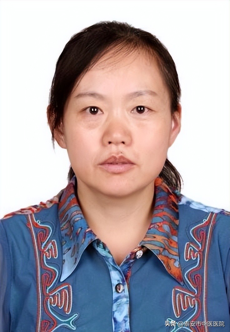 医心向党踔厉奋进直播,医心向党致敬医师节