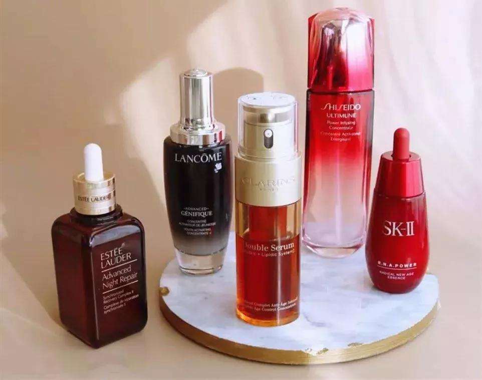 欧莱雅和雅诗兰黛精华液哪个好,推荐雅诗兰黛精华水