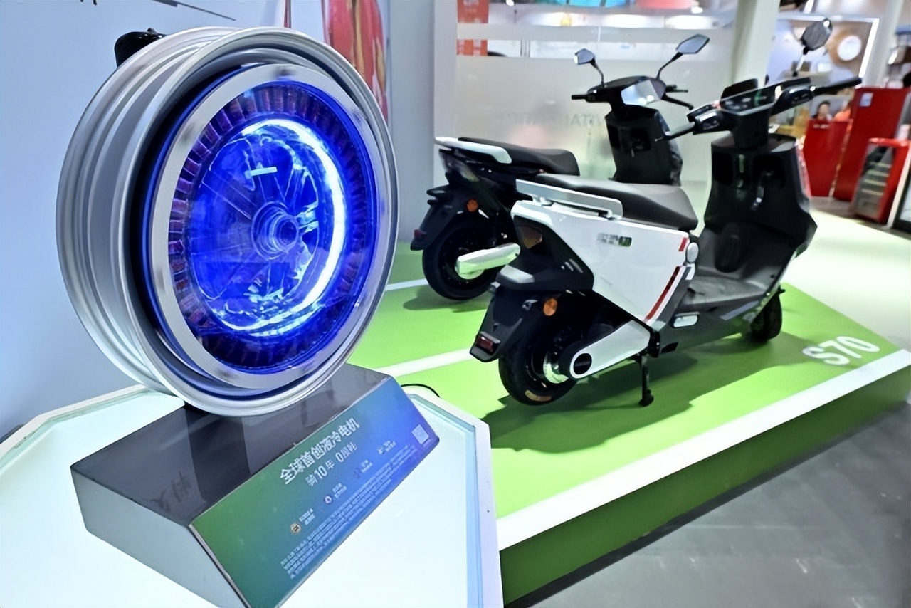 耒阳绿源电动车液冷电机质保十年,绿源液冷电机质保十年是修还是换