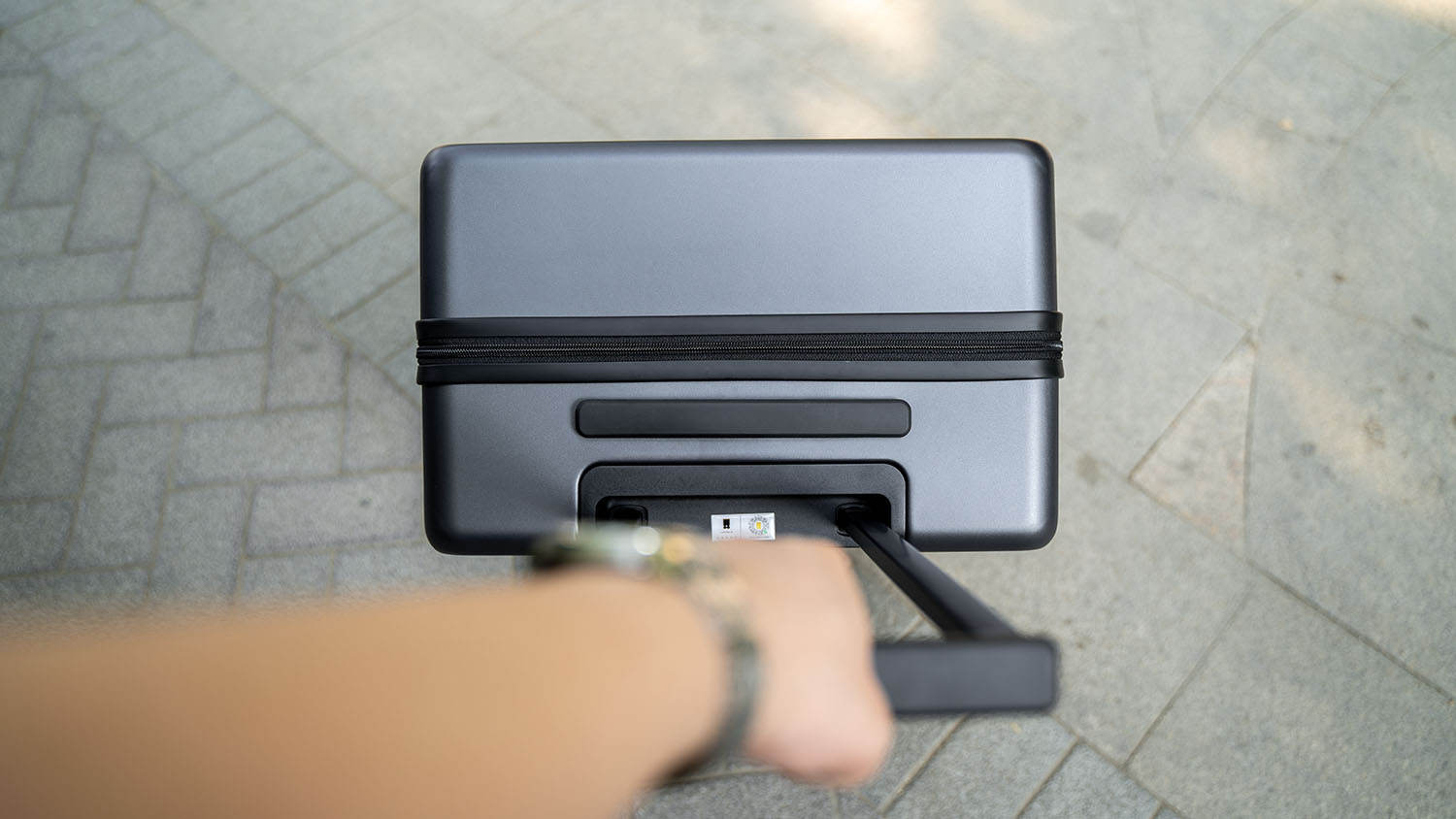 商旅人用这样的旅行箱更好，地平线8号城市脉搏旅行箱体验