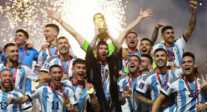 你可以不爱他但你必须尊敬他,唯有足球不辜负2022世界杯