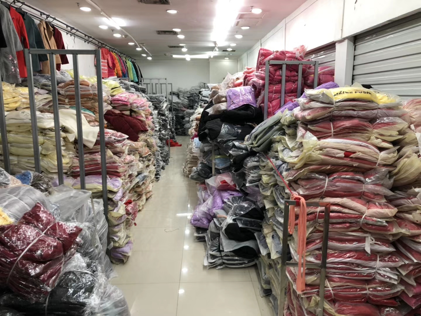 广州十三行女装新款羊羔绒打底裤,广州十三行女装批发一件怎么拿