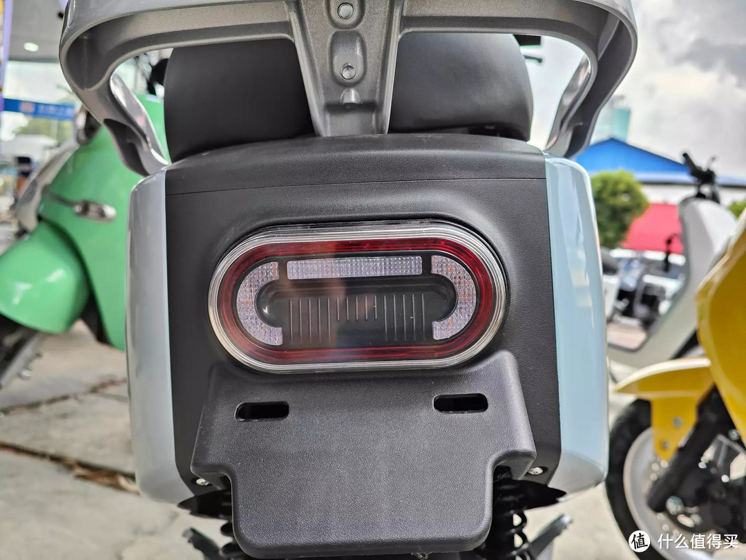 五菱电动汽车测评怎么样,五菱新能源电动汽车评测