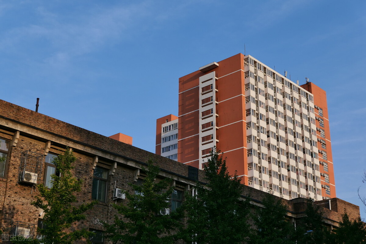 美食最多且便宜的大学,探秘全球最壕大学食堂