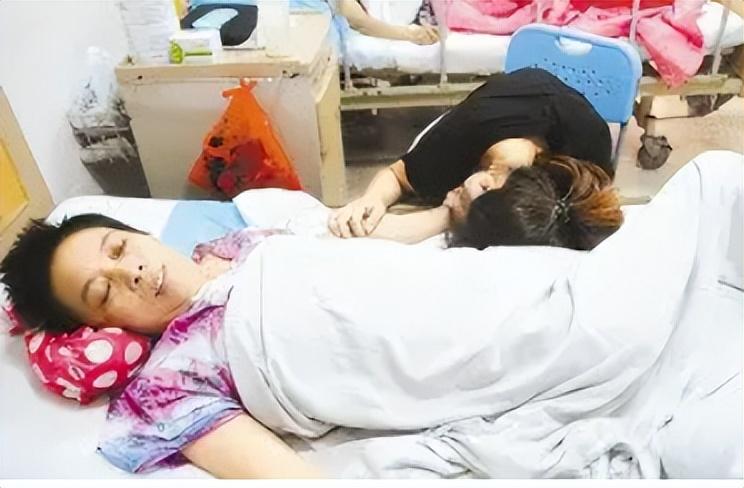 女孩因车祸成为植物人四年后怀孕,男子车祸后成植物人4年后苏醒18岁