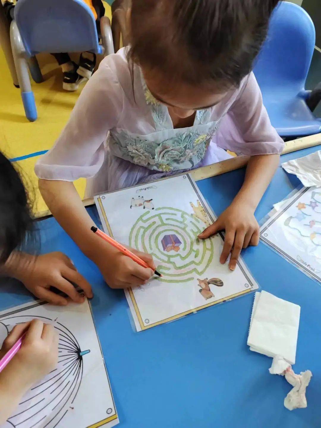 “戏”动童年，“域”见未来——诺亚舟开心果幼儿园区域活动