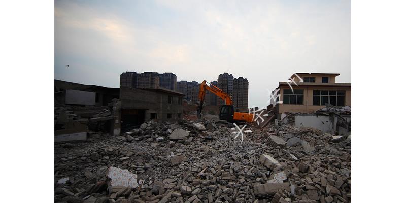 父母去医院没钱心里难受吗,家人住院自己也没钱简直崩溃