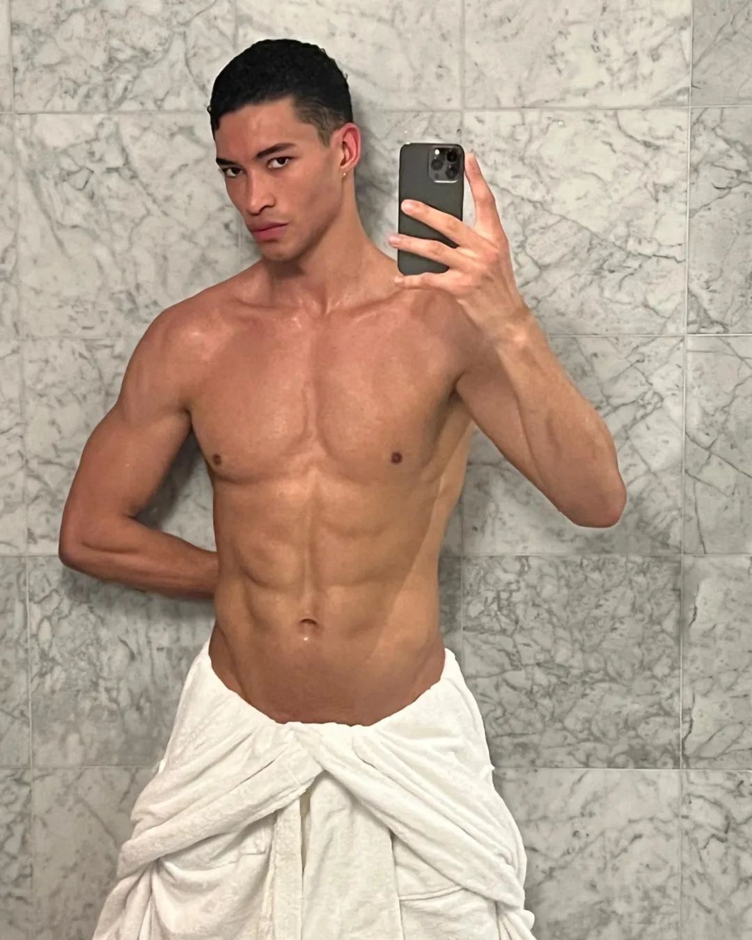 拉斐尔尼日利亚,德国男模特图片