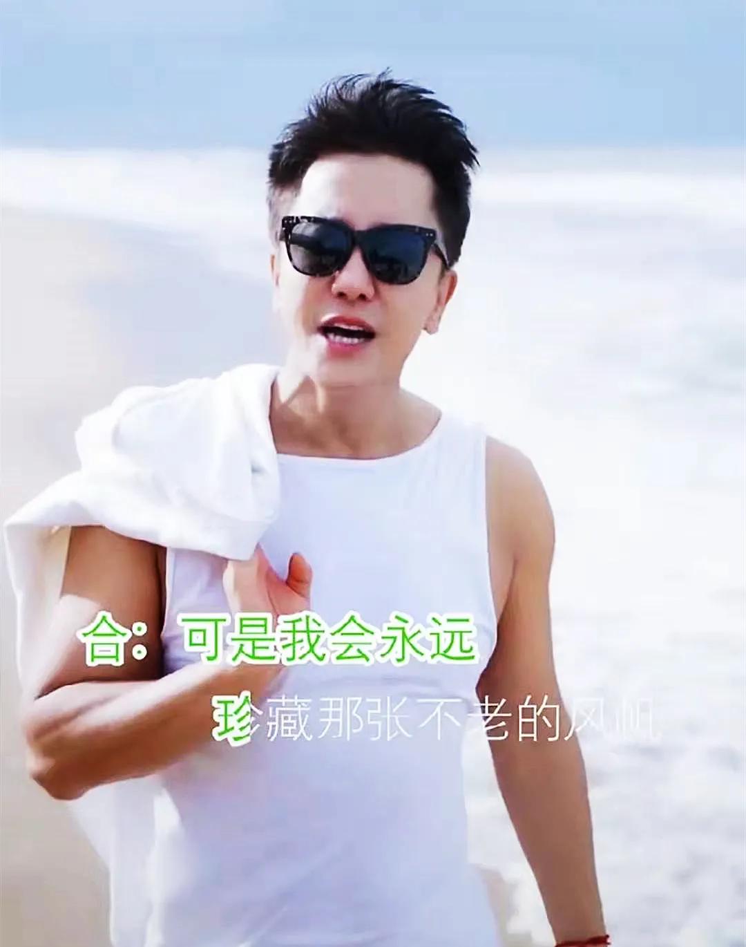 毛宁51岁再次翻红了吗,毛宁依旧阳刚帅气潇洒