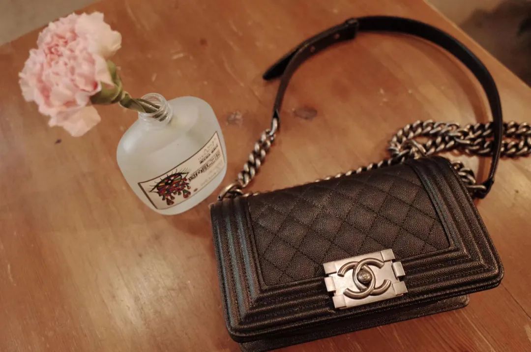香奈儿近三年热销单品,香奈儿涨价后还值得买吗