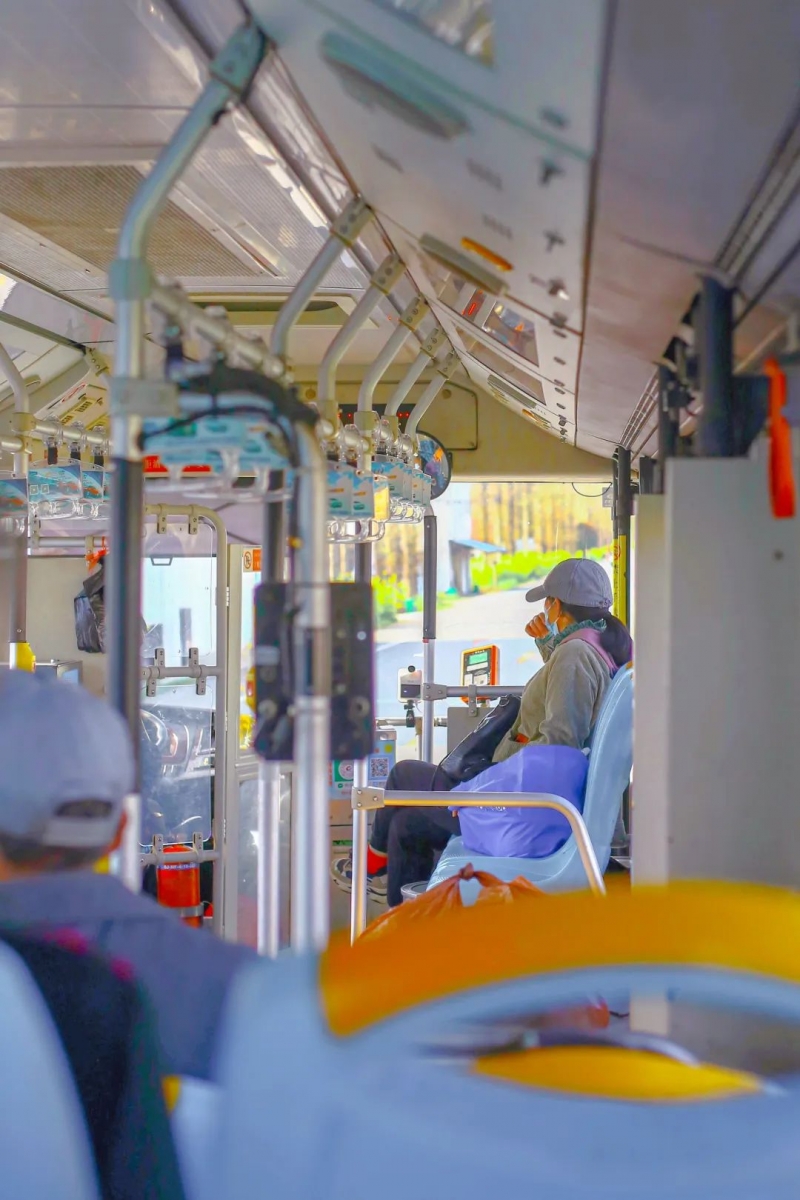 《张家港》，一部自带热度的电影