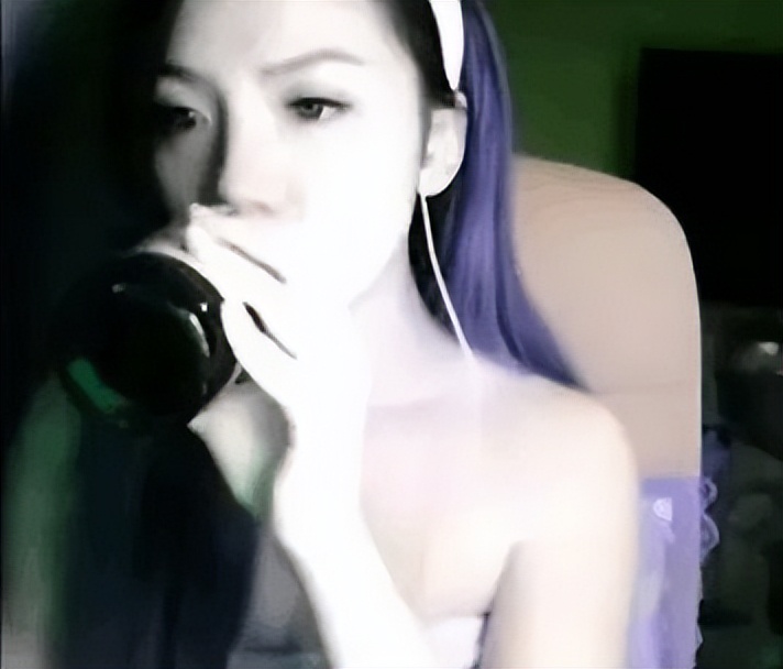 比王思聪还有钱的“沪上皇”秦奋，是个怎样的人？