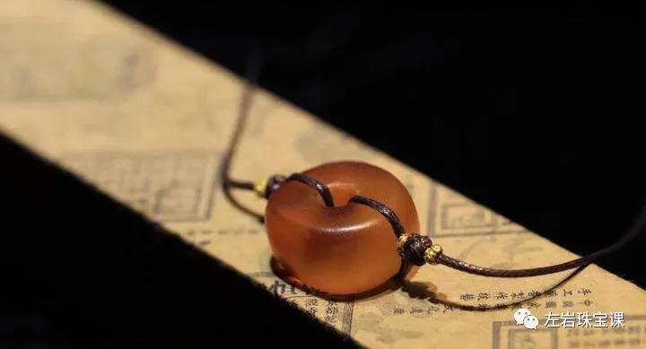 传世经典老蜜蜡,老蜜蜡的韵味是什么