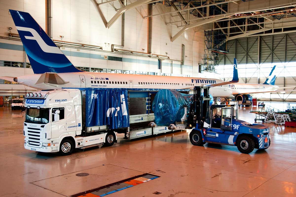 53周岁生日快乐！揭秘斯堪尼亚V8发展史，公路之王如何步步加冕？