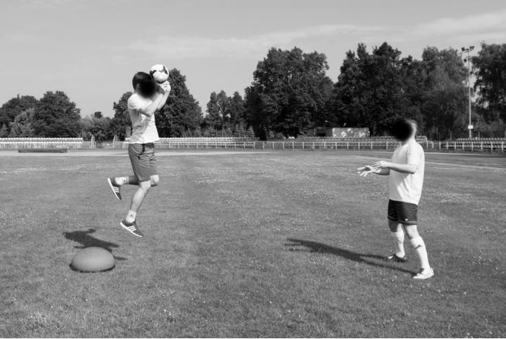 功能性训练对足球运动员的影响,强化肌肉与姿势控制能力