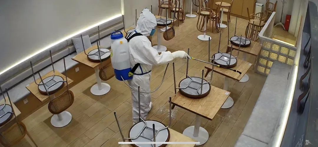 疫情下艰难生活的打工者,疫情下艰难生存的90后创业者