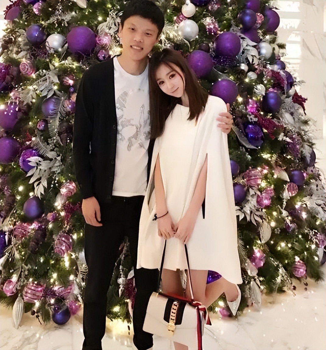 国足太太们颜值逆天,2021日本国足太太团