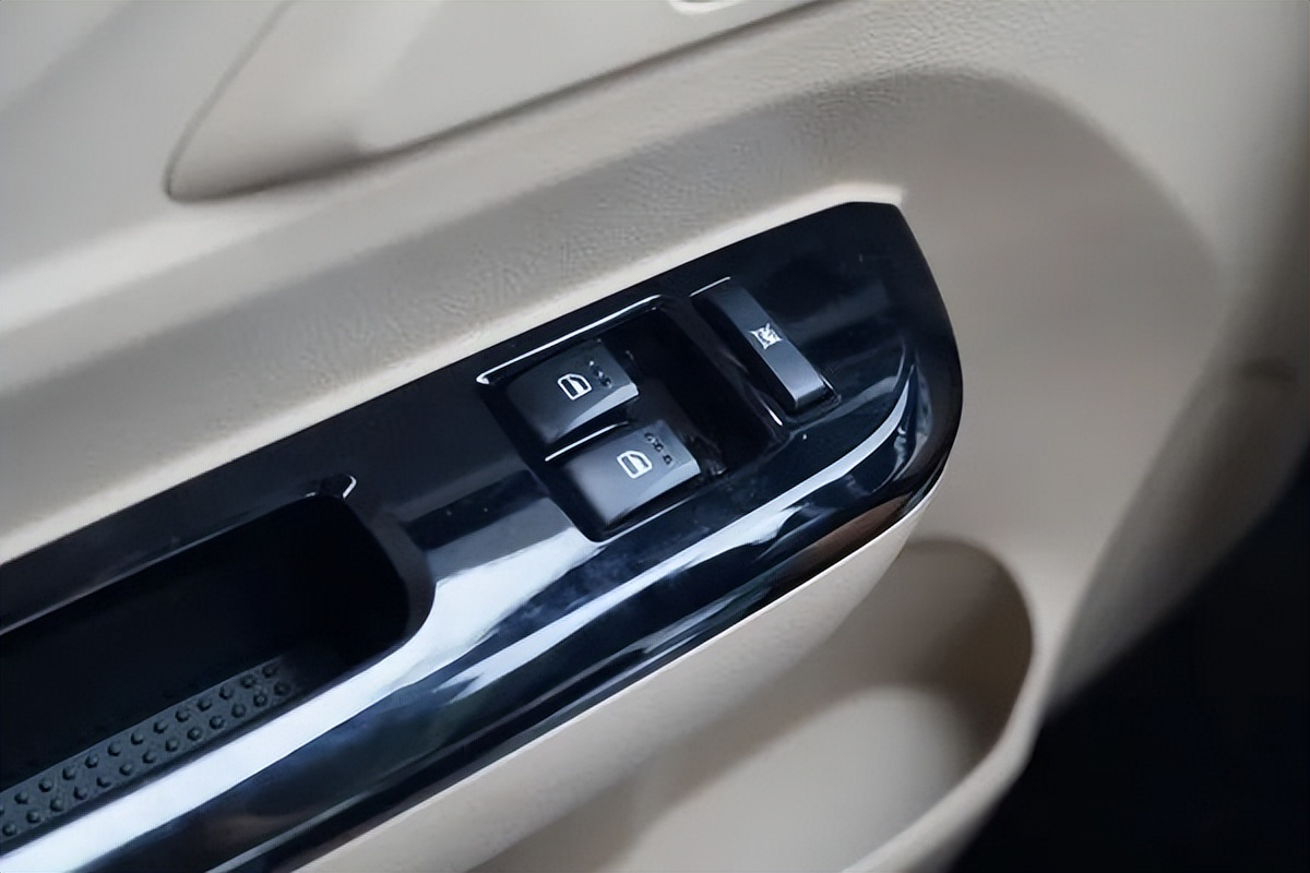 地摊经济神车,地摊经济的摆摊神车