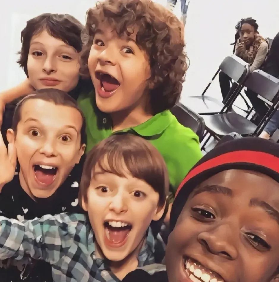 微信朋友圈动态背景图,微信朋友圈背景图暴富