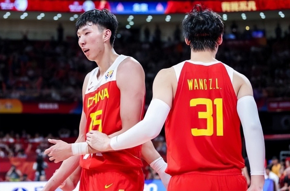 曝周琦预计加盟上海男篮王哲林,王哲林周琦加盟上海