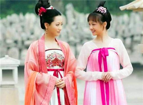 从服饰借代词看古代人物的社会身份，黄袍、红袖、青衣，什么意思