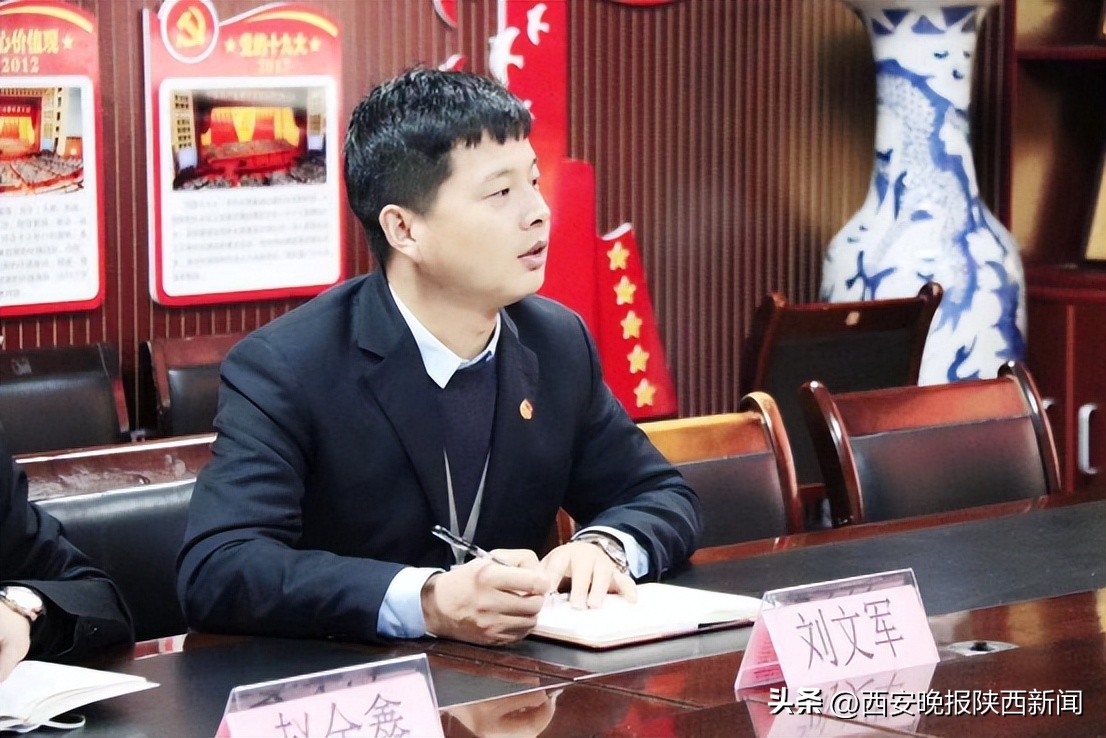 赤诚公益十载春秋他一直在路上！