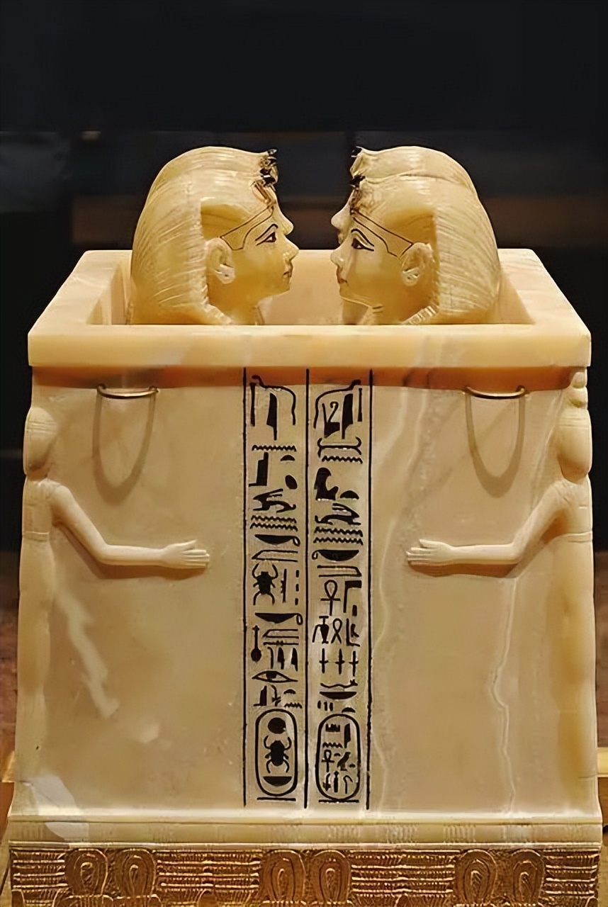 图坦卡蒙100年：埋在黄金堆里的神秘小皇帝